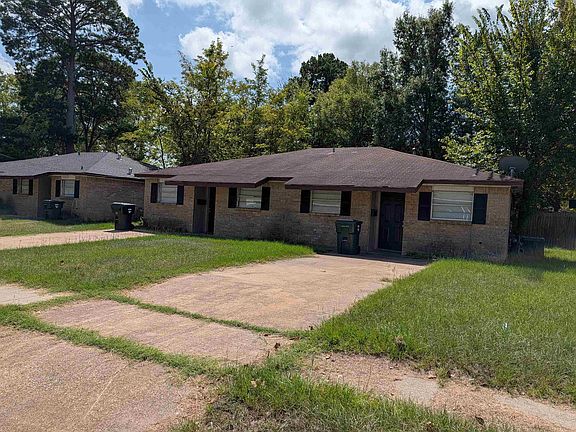 2nd image of 710 Mockingbird Ln