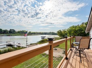 30685 Nystrom Ln, Lindstrom, MN 55045