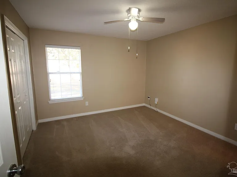 1100 Freeboard Blvd — Photo 14