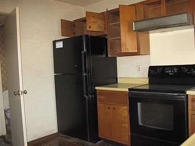 5th image of 4665 Merrick Dr