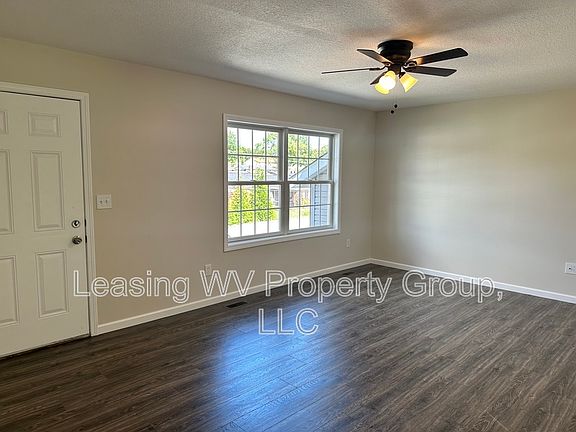 2nd image of 21 Bette Ln