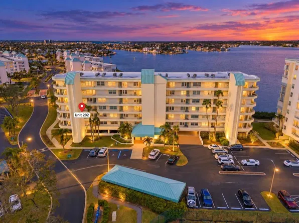 7979 SAILBOAT KEY BOULEVARD S #202, SOUTH PASADENA, FL 33707