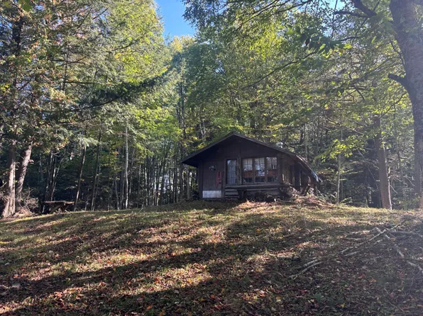 8103 W Runyard Rd, Iron Belt, WI 54536