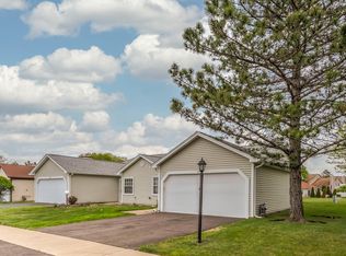 127 East Ave, Streamwood, IL 60107