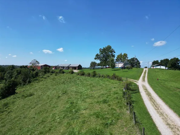 209 Farm View Dr, Parkersburg, WV 26101