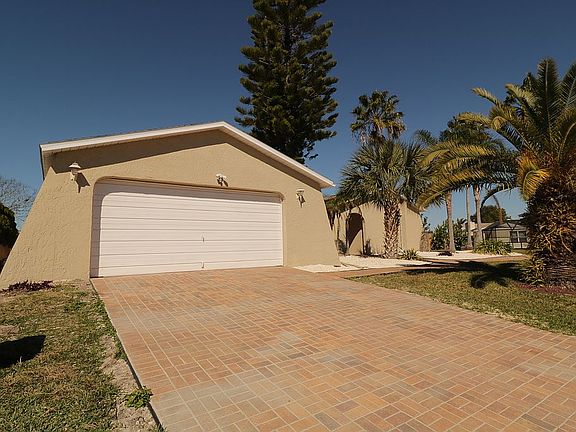 Newly Remodeled Drive Way