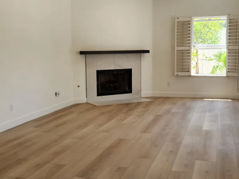 2246 Levante St — Photo 13
