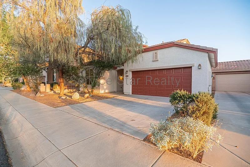 Building Photo - 7383 W Milton Dr