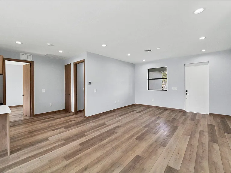 6927 Topeka Ln — Photo 23