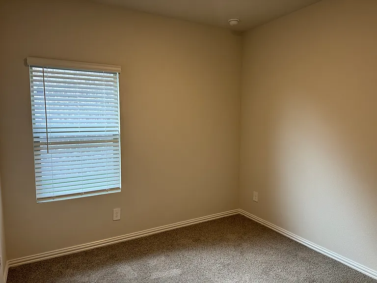 503 Cottagewood Dr — Photo 32