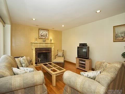 3rd image of 38 Vassar St