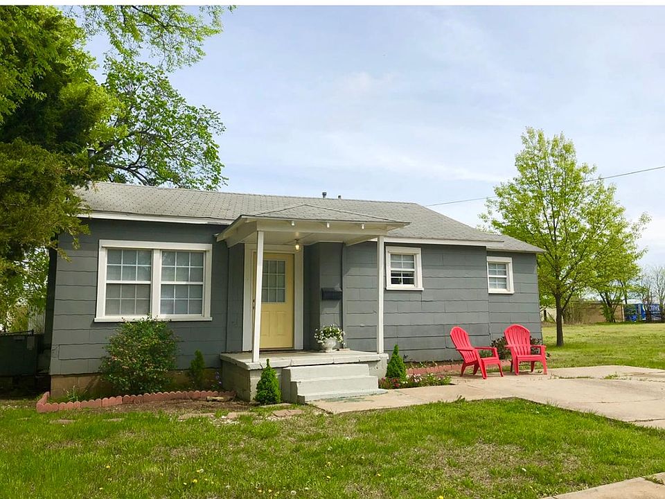 Across the street from Owasso Red Bud District!