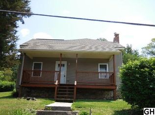 24 Mountain St, Mount Holly Springs, PA 17065