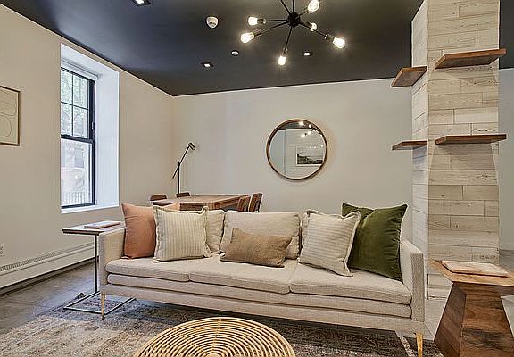 3rd image of 424 W 47th St #3F