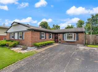 1529 Briarwood Dr, Clarksville, IN 47129