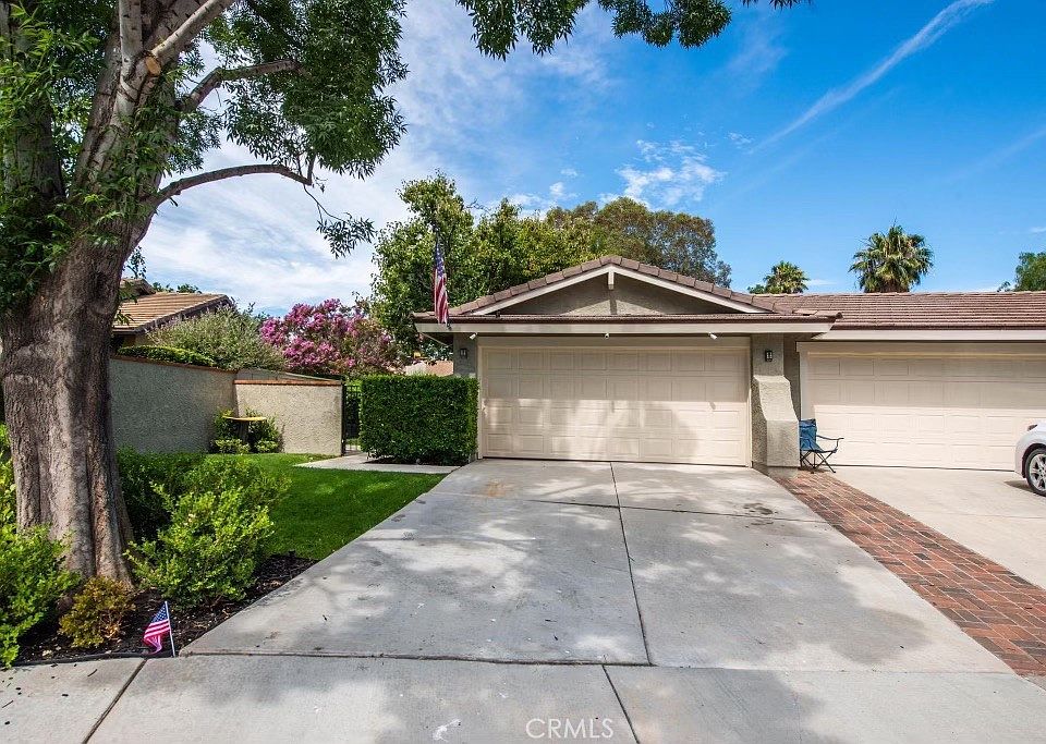 1st image of 25925 Pueblo Dr