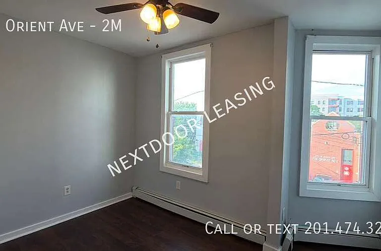 19 Orient Ave #2M — Photo 4