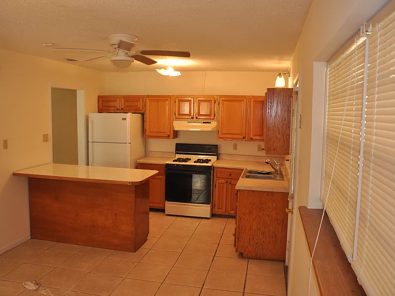 109 Ralph Dr — Photo 14