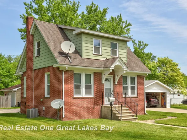 736 Stoker Dr, Saginaw, MI 48604