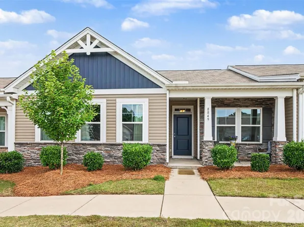 8849 Brakeman Dr, Waxhaw, NC 28173