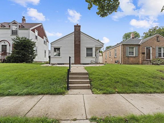 2nd image of 2709 S 47th STREET