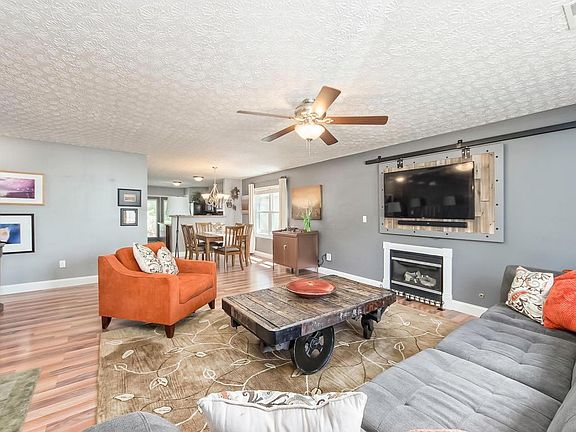 5th image of 2789 Sparrow Hill Dr