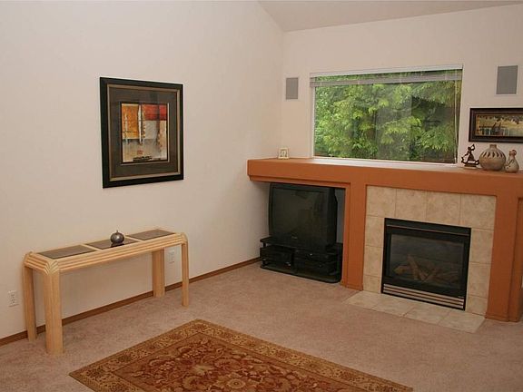 3rd image of 8707 1st Pl NE