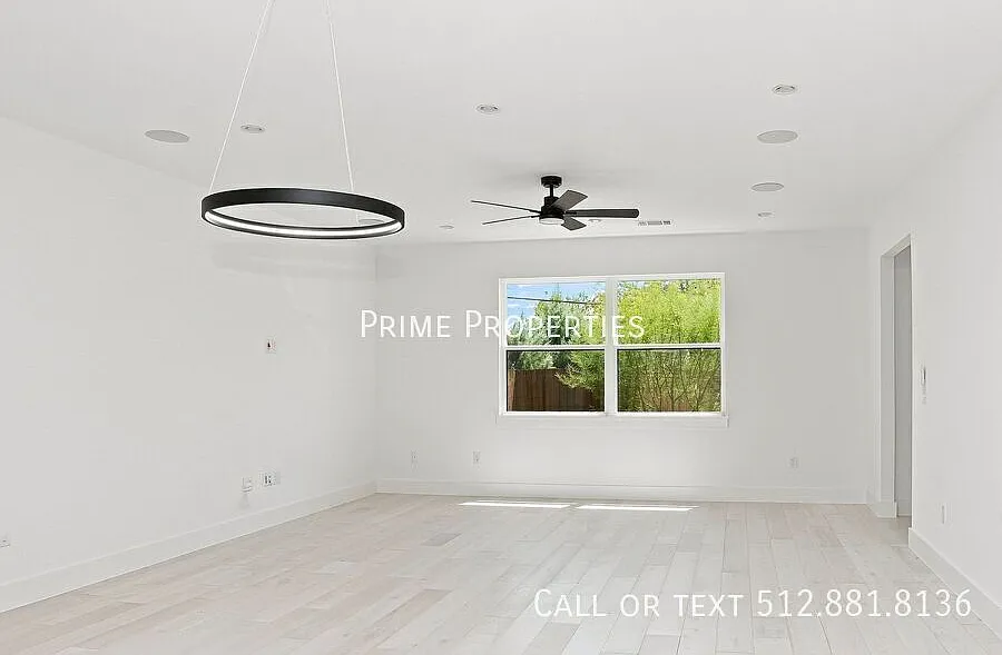 Modern Luxury in South Central Austin — Photo 3