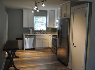 712 Breckenridge Ln APT 2, Saint Matthews, KY 40207