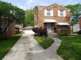 2432 S 6th Ave, North Riverside, IL 60546