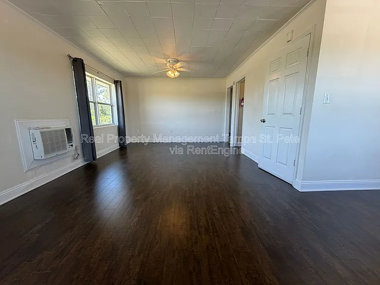 6900 Miami Dr #2 — Photo 6