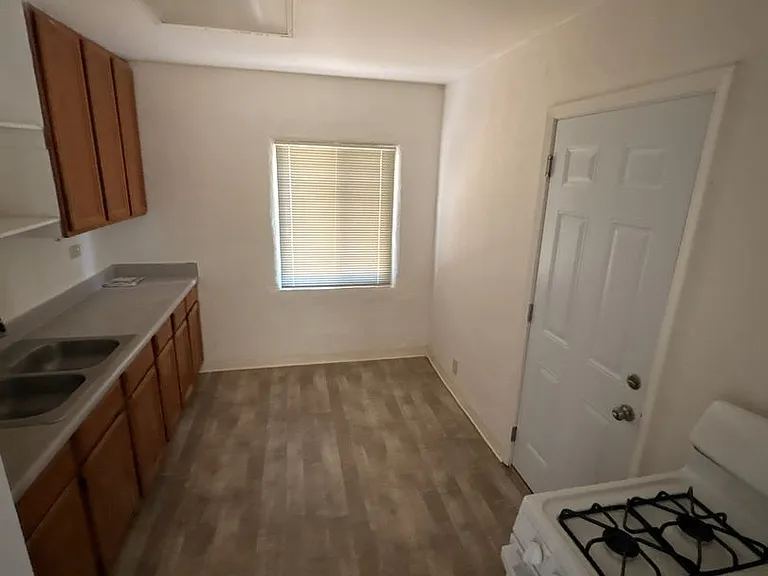 737 Morey Ave — Photo 6