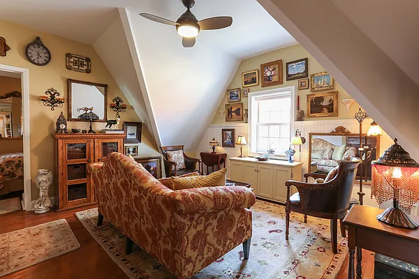 Sold by Terrace Sotheby's International Realty | media 2