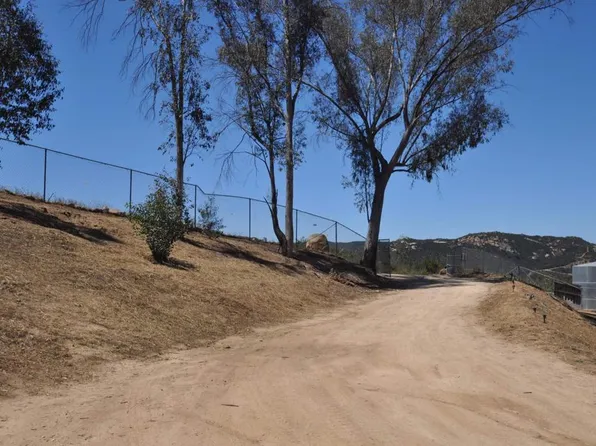 18240 Bunny Dr, Jamul, CA 91935