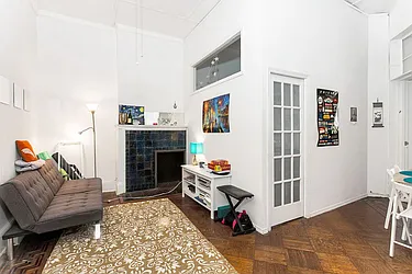 Rented by Living New York