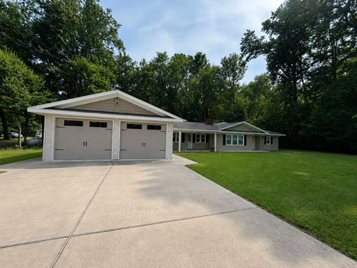 Pleasant Grove — Photo 2