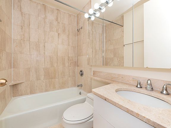 5th image of 350 W 50th St #2D