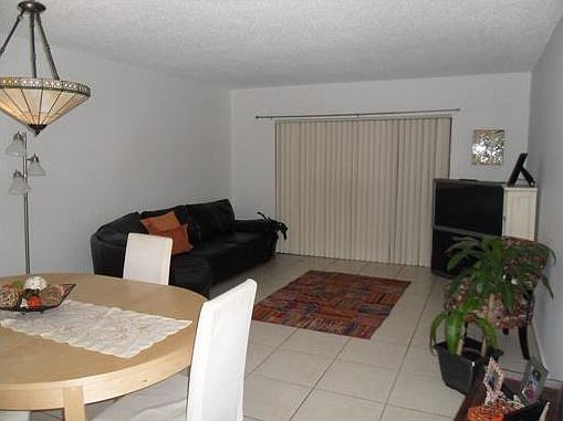 2nd image of 7810 Camino Real #I-207