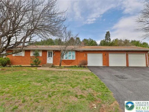 4514 Steuben Rd, Bethlehem, PA 18020