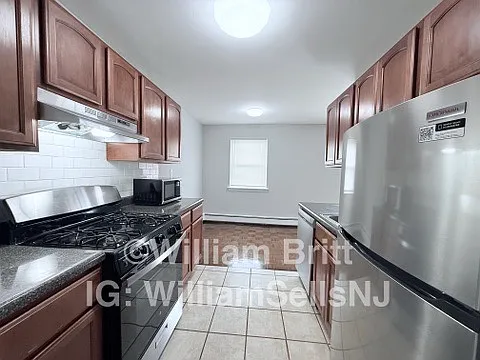 1 bed, $2,195 — Photo 1