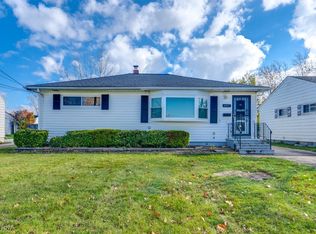 6077 Greene Dr, Brookpark, OH 44142