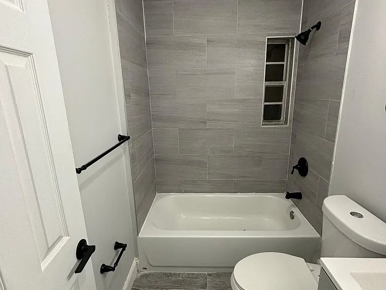 Jade Manor LP — Photo 8