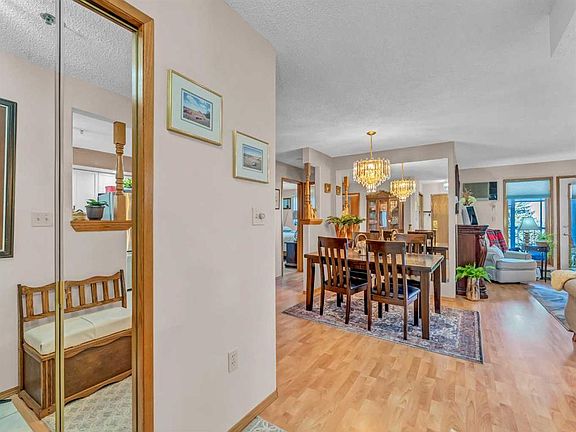 3rd image of 3021 E 13th Ave SE #322