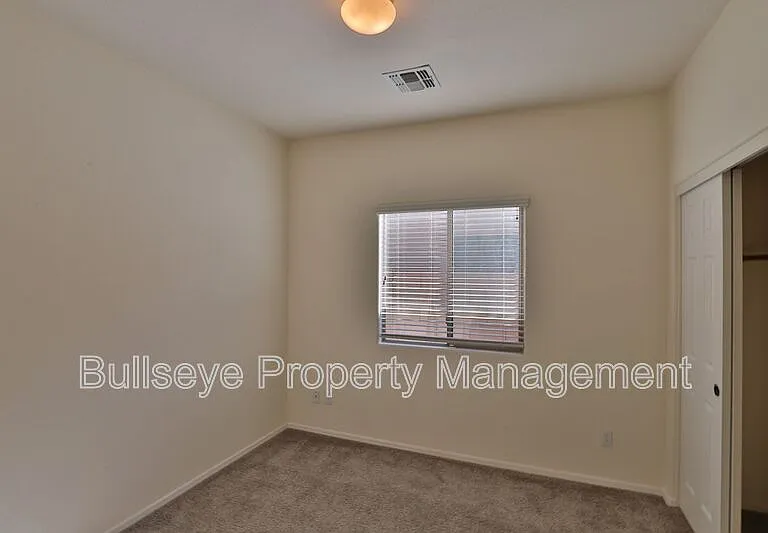 44178 W Venture Ln — Photo 16