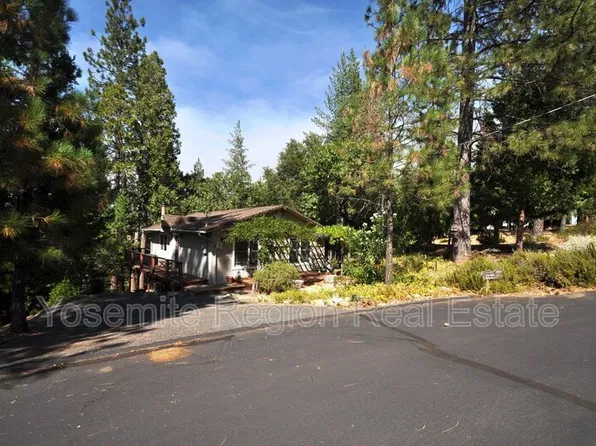 20020 Bluebell Ct, Groveland, CA 95321