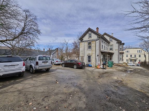 5th image of 82 Charles St