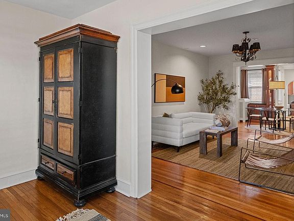 3rd image of 8508 Ardleigh St