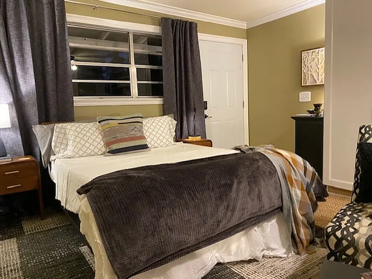 1321 Kings Dr — Photo 13