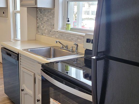 New appliances in sunny kitchen!