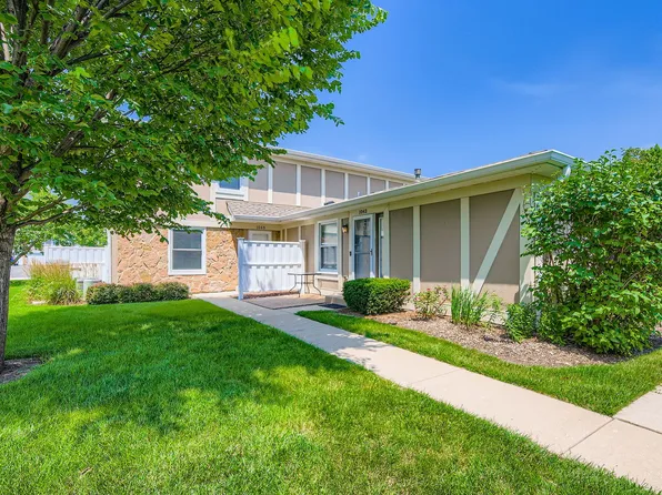 1045 Hampton Hbr #1045, Schaumburg, IL 60193